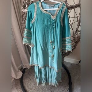 Elegant Teal pakistani Traditional Outfit with Silver Accents